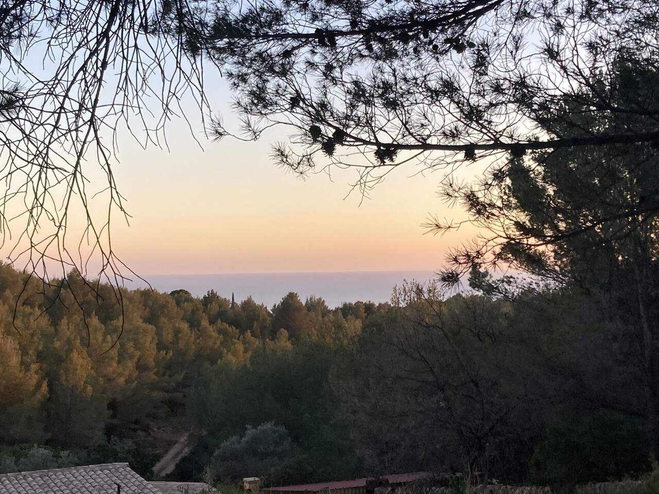 Vue mer au coucher de soleil depuis la Villa Coda